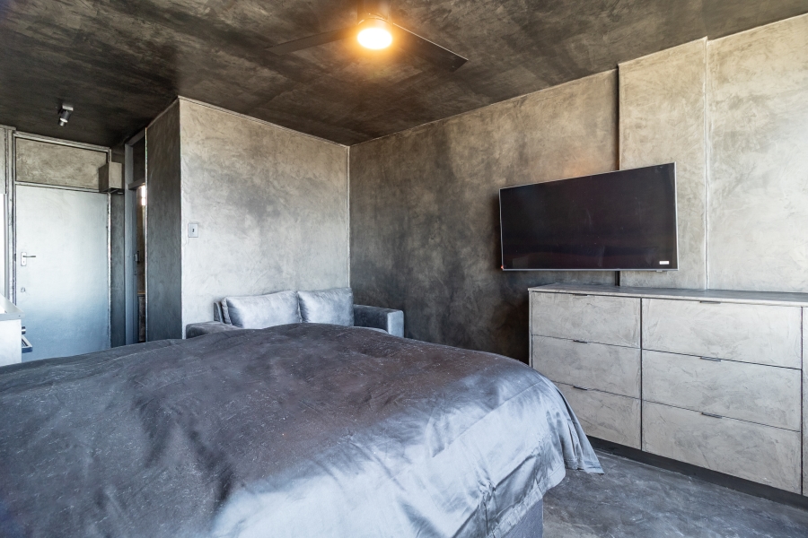 1 Bedroom Property for Sale in Gardens Western Cape